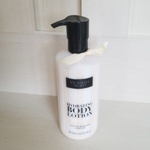 Victoria's Secret Coconut Milk lotion